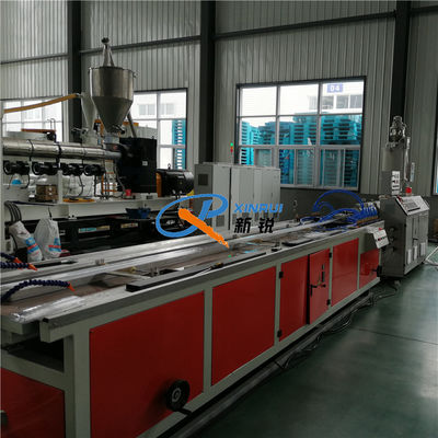 CE ISO ได้รับการรับรอง LED Light Cover Tube PC Plastic Profile Machine