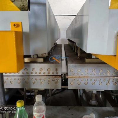 สกรูเดี่ยว 1220mm * 2440mm 18mm เครื่องแผ่นกลวง PP