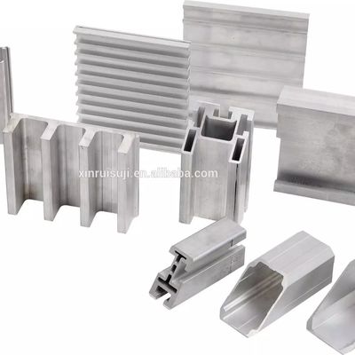 PVC UPVC หน้าต่างและประตูโปรไฟล์ Extrusion เครื่องทำ