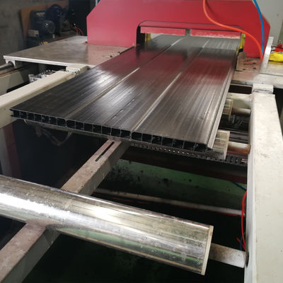 CE 1m PP Hollow Panel เครื่องโปรไฟล์พลาสติก