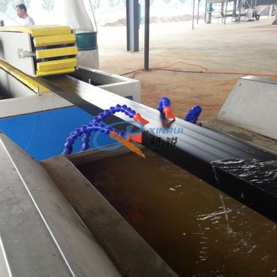 เครื่องโปรไฟล์พลาสติกพื้นระเบียงกันน้ำ CE 380V WPC