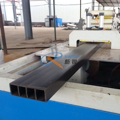 ราคาดี เครื่องโปรไฟล์พลาสติกพื้นระเบียงกันน้ำ CE 380V WPC ออนไลน์